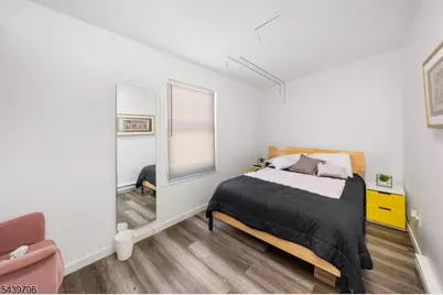 946 Emma St, Elizabeth, NJ 07201 - Photo 7