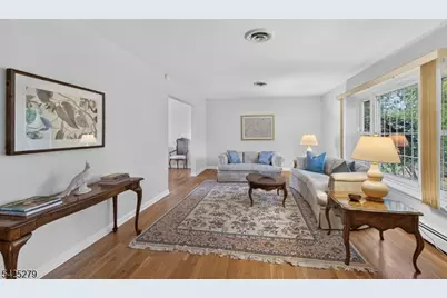 10 Rockledge Ter, Pequannock Township, NJ 07444 - Photo 3