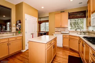 37 Dickinson Rd, Bernards Township, NJ 07920 - Photo 7
