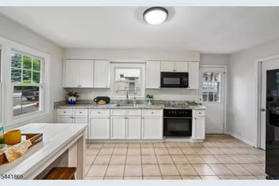 95 Mitchell St, West Orange Township, NJ 07052 - Photo 7