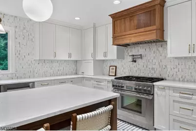 89 Whitney Rd, Millburn Twp., NJ 07078 - Photo 17