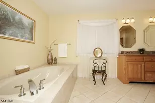 72 Birch Ln, Wayne Twp., NJ 07470 - Photo 25