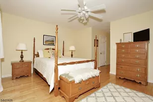 72 Birch Ln, Wayne Twp., NJ 07470 - Photo 23
