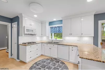 78 Urban Club Rd, Wayne, NJ 07470 - Photo 15