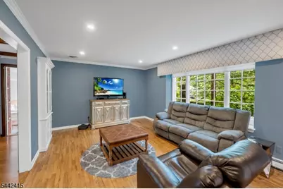 78 Urban Club Rd, Wayne, NJ 07470 - Photo 9