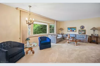19 Bear Brook Ln, Livingston, NJ 07039 - Photo 7