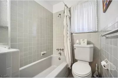 19 Bear Brook Ln, Livingston, NJ 07039 - Photo 31