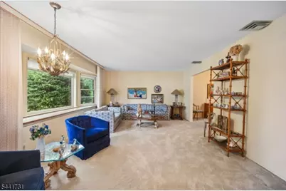 19 Bear Brook Ln, Livingston, NJ 07039 - Photo 5