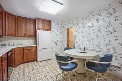 19 Bear Brook Ln, Livingston, NJ 07039 - Photo 13