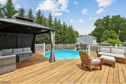 80 Easton Ave, Spotswood, NJ 08884 - Photo 31