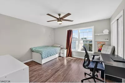 215 Barringer Dr #215, Nutley, NJ 07110 - Photo 19