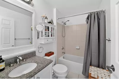 215 Barringer Dr #215, Nutley, NJ 07110 - Photo 23