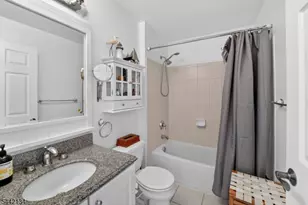215 Barringer Dr, Nutley, NJ 07110 - Photo 23