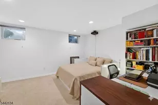 215 Barringer Dr, Nutley, NJ 07110 - Photo 25