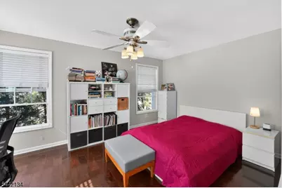 215 Barringer Dr #215, Nutley, NJ 07110 - Photo 21