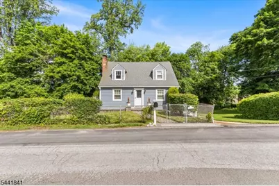 231 Sussex Ave, Andover Township, NJ 07860 - Photo 3