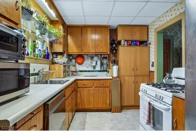 14 Fritz St, Bloomfield, NJ 07003 - Photo 13