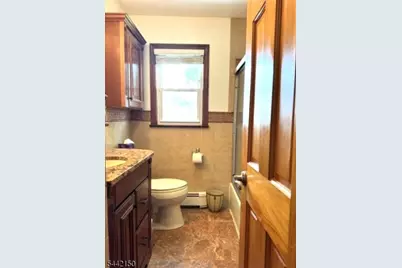 170 Dawson Ave, Clifton, NJ 07012 - Photo 11