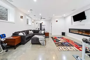 10 Laurel Ave, Franklin Township, NJ 08528 - Photo 39