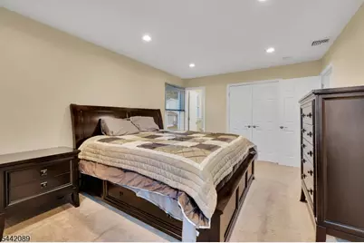 90 James St, Parsippany, NJ 07950 - Photo 29
