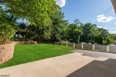 13 Arverne Rd, West Orange Township, NJ 07052 - Photo 21