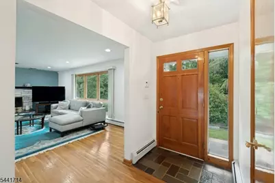 350 Greenbrier Ct, Mountainside, NJ 07092 - Photo 7