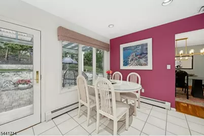 350 Greenbrier Ct, Mountainside, NJ 07092 - Photo 17