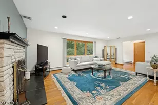 350 Greenbrier Ct, Mountainside, NJ 07092 - Photo 11