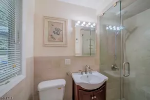 350 Greenbrier Ct, Mountainside, NJ 07092 - Photo 19