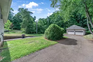 18 North Ave, Bridgewater, NJ 08807 - Photo 7