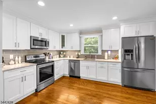 18 North Ave, Bridgewater, NJ 08807 - Photo 21