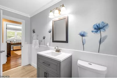 18 North Ave, Bridgewater, NJ 08807 - Photo 15