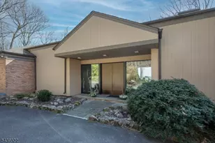 235 Mountainside Rd, Mendham Township, NJ 07945 - Photo 5