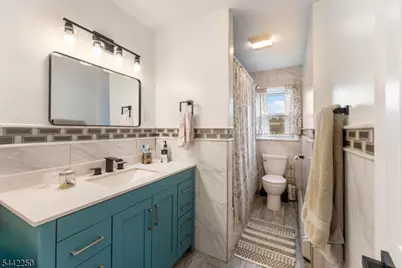 2798 Allen Ave, Union Township, NJ 07083 - Photo 15