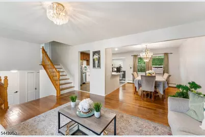 2798 Allen Ave, Union Township, NJ 07083 - Photo 5