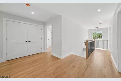 136 Irwin St, Springfield, NJ 07081 - Photo 19