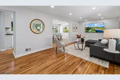 59 Sunnyside Rd, West Orange Township, NJ 07052 - Photo 5