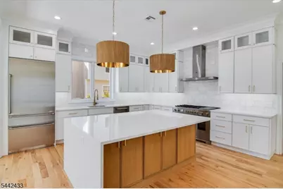 57 Michigan Ave, Summit, NJ 07901 - Photo 15