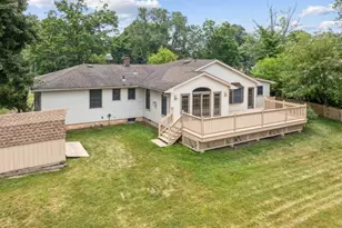 17 Schwinn Dr, Clark Township, NJ 07066 - Photo 27