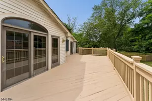 17 Schwinn Dr, Clark Township, NJ 07066 - Photo 23