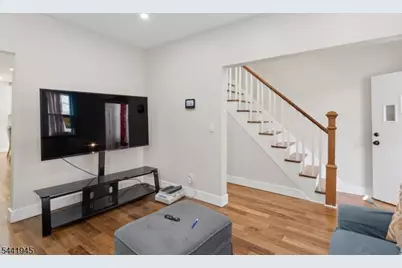 169 Oakwood Pl, Orange, NJ 07050 - Photo 7