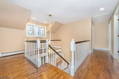 32 Schoolhouse Ln, Mendham Township, NJ 07960 - Photo 9