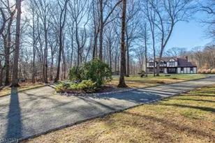 32 Schoolhouse Ln, Mendham Township, NJ 07960 - Photo 1
