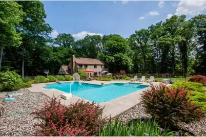 32 Schoolhouse Ln, Mendham Township, NJ 07960 - Photo 5