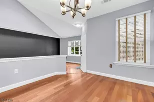 93 Driftwood Dr, Franklin Township, NJ 08873 - Photo 7