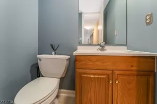93 Driftwood Dr, Franklin Township, NJ 08873 - Photo 15