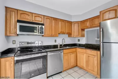 93 Driftwood Dr., Franklin Township, NJ 08873 - Photo 9