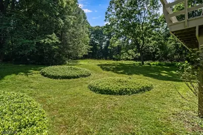 9 Wehrli Rd, Washington Township, NJ 07853 - Photo 21