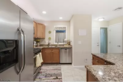 9 Sam Bonnell Dr #9, Union Township, NJ 08809 - Photo 15