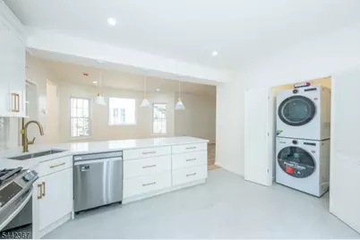 231 Waverly Pl, South Orange, NJ 07079 - Photo 21